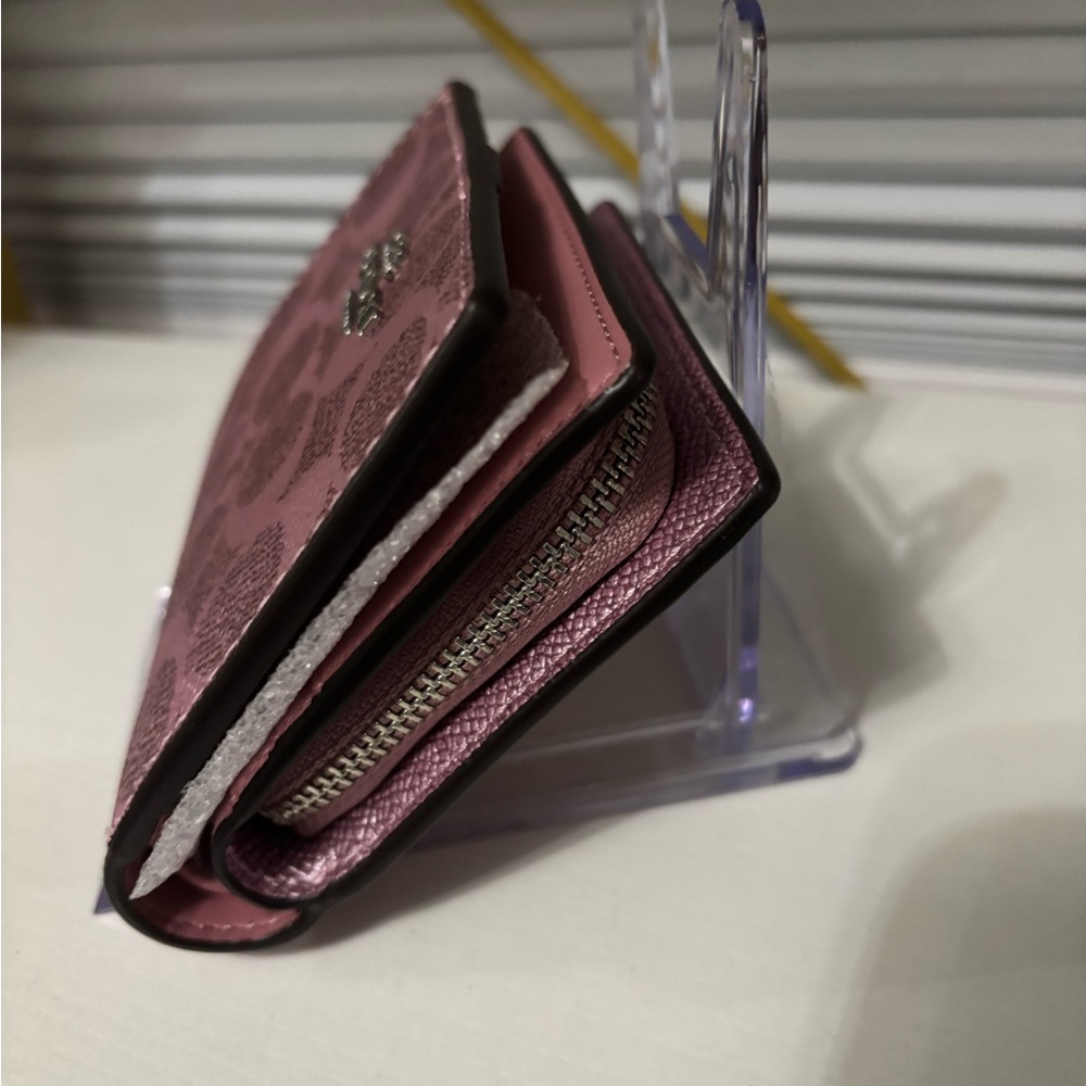 NWOT Coach Signature Metallic Wallet - Picture 4 of 6
